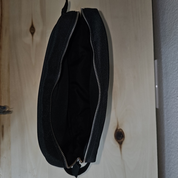 Prada Luna Rossa Extreme Toiletry Bag Black - Picture 4 of 4